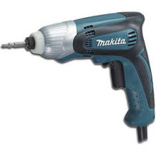 Шуруповерт Makita TD0100