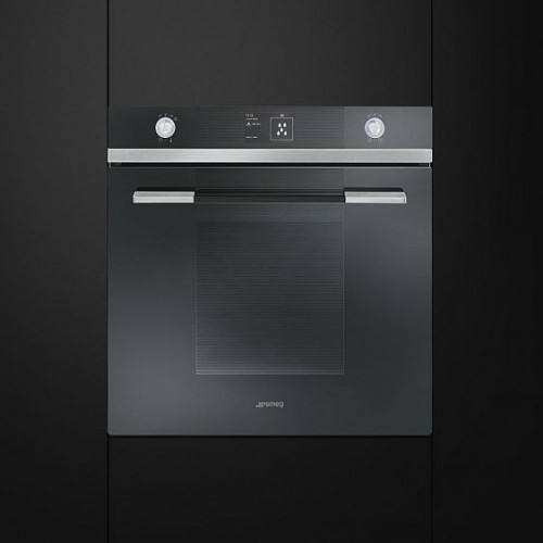 Духовой шкаф SMEG SF130NE